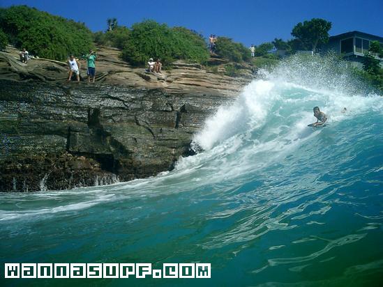 China walls - Surfing in Oahu, United States of America ...